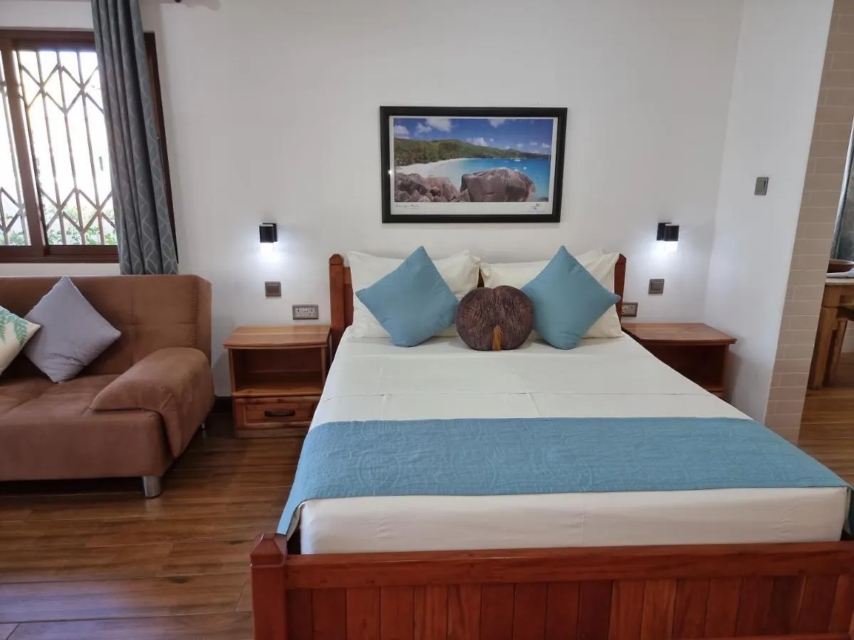 Drake Seaside Studio Apartments Bel Ombre 0*,
