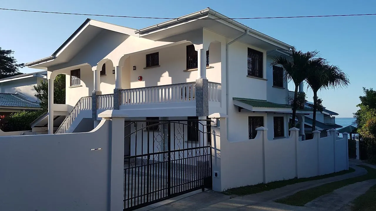 Drake Seaside Studio Apartments Bel Ombre