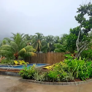  Lodge Castaway